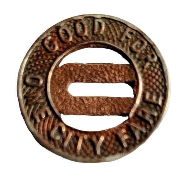 4 United Railways Co. Fare Tokens St. Louis (1) 1918 (3) 1919 - Picture 9 of 11